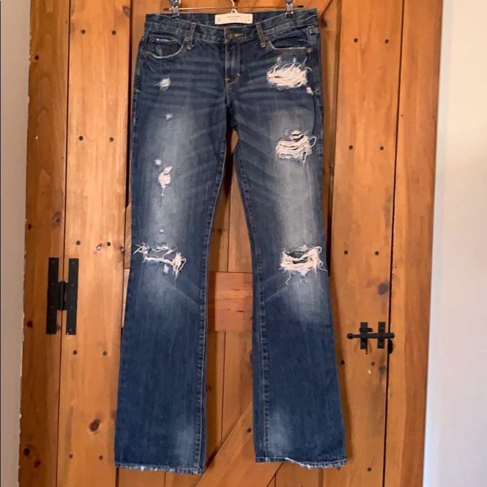 Abercrombie & Fitch distressed jeans size 4 L